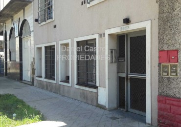 Departamento 3 ambientes , al frente en PB. Zona Ciudadela.