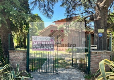 Chalet de estilo, 4 ambientes , a RECICLAR ! Gregorio de Laferrere